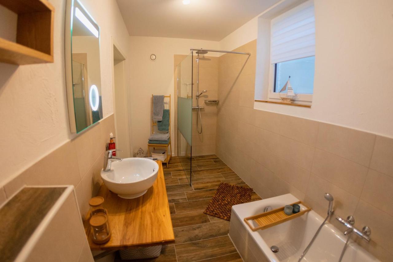 טראבן-טרארבאך Ferienwohnung Moselpanorama מראה חיצוני תמונה